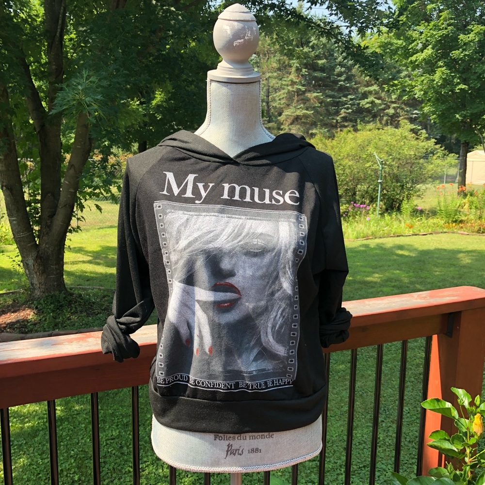 Muse sweatshirt brand new without tags